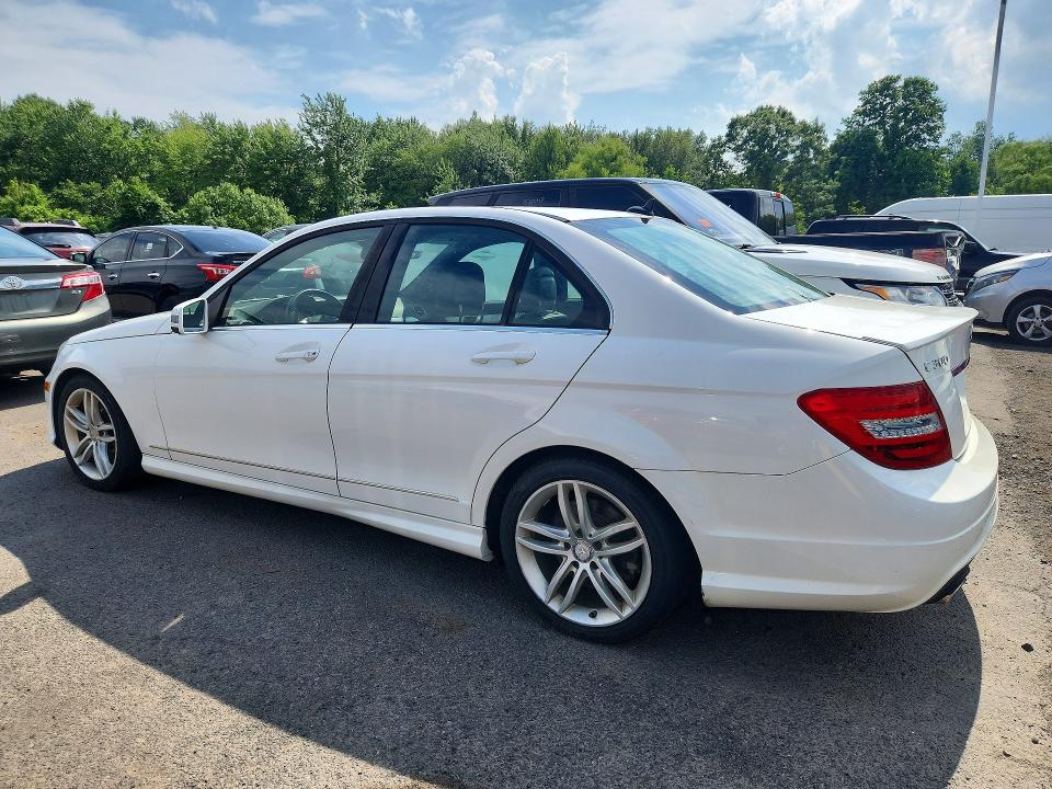 Продажа на аукционе авто 2014 Mercedes-benz C, vin: WDDGF8AB5EA932245, номер лота: 57944976