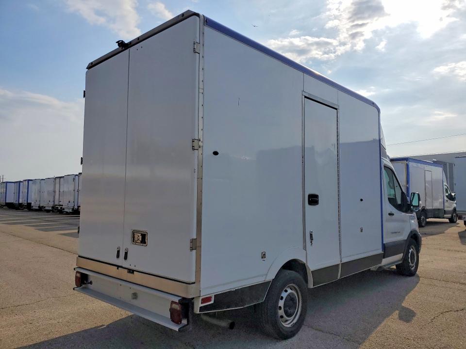 55889176 :رقم المزاد ، 1FDBW5Z86LKA83404 vin ، 2020 Ford Transit مزاد بيع