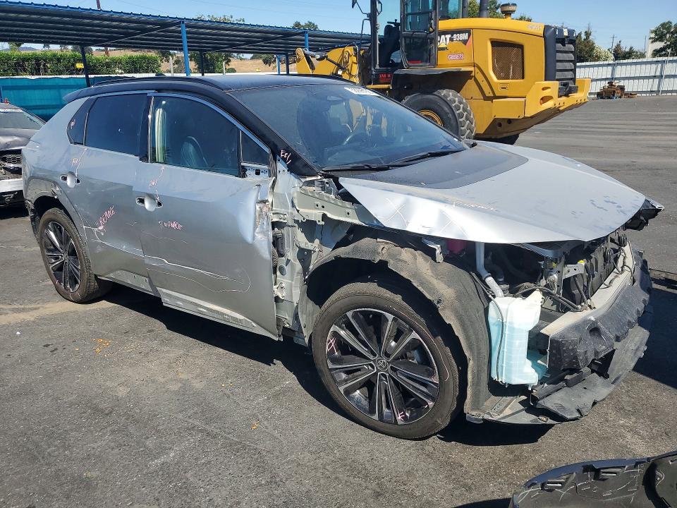 Продаж на аукціоні авто 2023 Toyota Bz4x, vin: JTMAAAAA0PA009364, номер лоту: 58296156