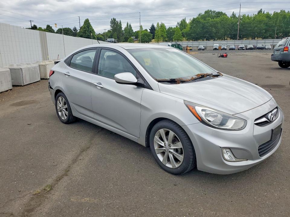 2012 Hyundai Accent მანქანა იყიდება აუქციონზე, vin: KMHCU4AE7CU084801, აუქციონის ნომერი: 55521736