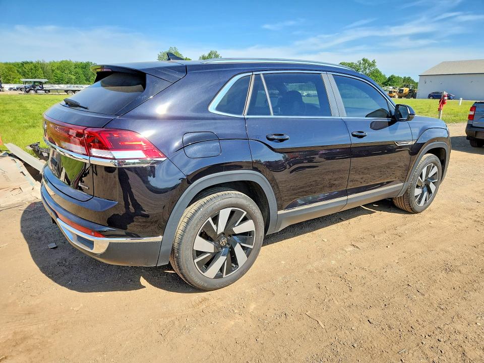 2024 Volkswagen Atlas Cross Sport მანქანა იყიდება აუქციონზე, vin: 1V2BE2CA2RC238632, აუქციონის ნომერი: 56058686