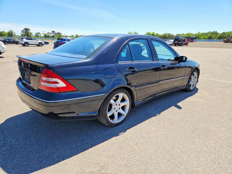 57372246 :رقم المزاد ، WDBRF52H77F933180 vin ، 2007 Mercedes-benz C مزاد بيع