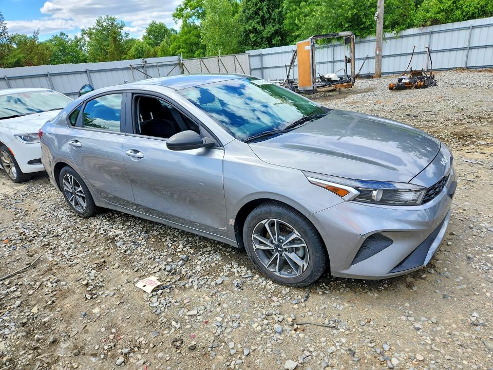 57397816 :رقم المزاد ، 3KPF24AD0NE455006 vin ، 2022 Kia Forte مزاد بيع