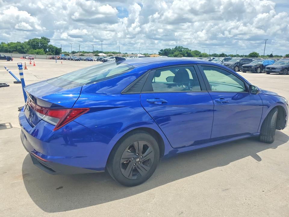 2023 Hyundai Elantra მანქანა იყიდება აუქციონზე, vin: 5NPLM4AG3PH104872, აუქციონის ნომერი: 57076486