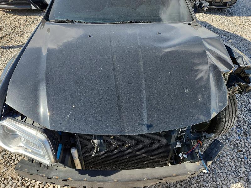 2011 Chrysler 300c მანქანა იყიდება აუქციონზე, vin: 2C3CA6CTXBH595154, აუქციონის ნომერი: 55794006