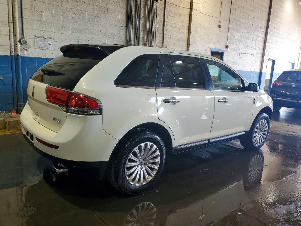 55561176 :رقم المزاد ، 2LMDJ6JK3DBL12397 vin ، 2013 Lincoln Mkx مزاد بيع