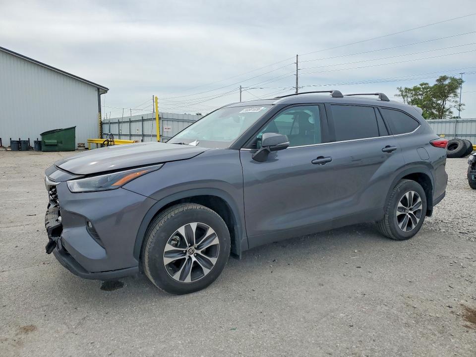 58581036 :رقم المزاد ، 5TDHZRBH1NS177354 vin ، 2022 Toyota Highlander مزاد بيع