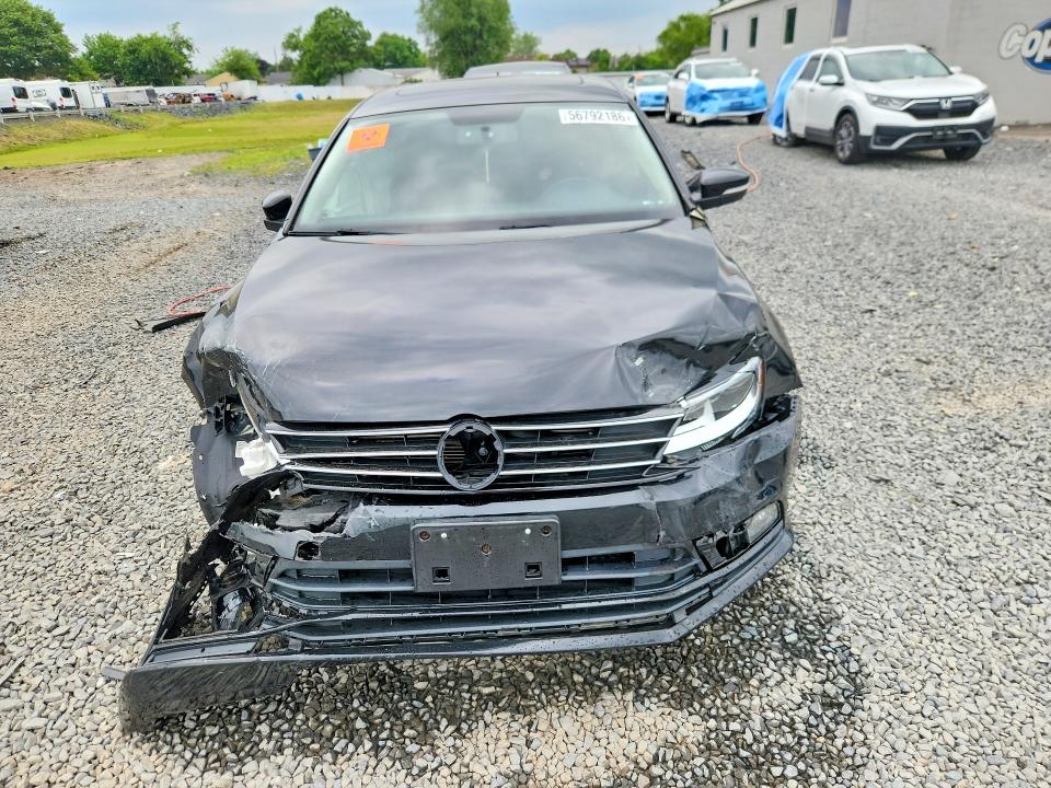 2015 Volkswagen Jetta მანქანა იყიდება აუქციონზე, vin: 3VWD17AJ2FM311494, აუქციონის ნომერი: 56792186
