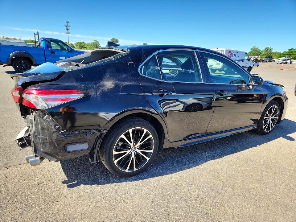 2019 Toyota Camry მანქანა იყიდება აუქციონზე, vin: 4T1B11HK6KU772950, აუქციონის ნომერი: 56786916