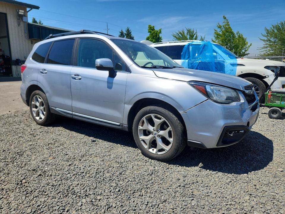 Продажа на аукционе авто 2017 Subaru Forester, vin: JF2SJAWC2HH527324, номер лота: 57255096