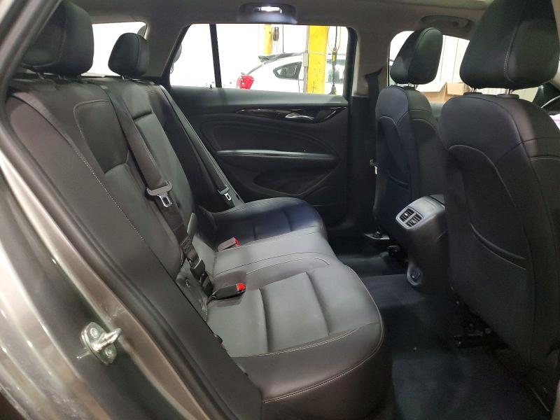 58453936 :رقم المزاد ، W04GV8SX9J1110768 vin ، 2018 Buick Regal Tourx مزاد بيع