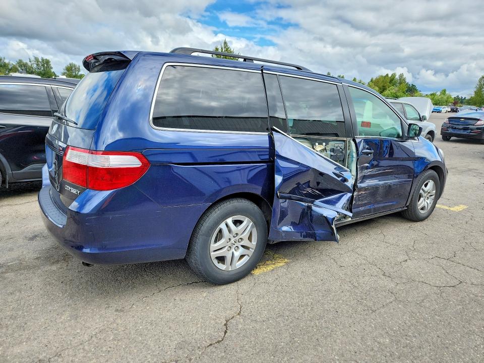 55530696 :رقم المزاد ، 5FNRL38665B108754 vin ، 2005 Honda Odyssey مزاد بيع