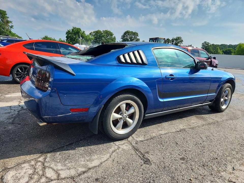 2007 Ford Mustang მანქანა იყიდება აუქციონზე, vin: 1ZVFT80N075248772, აუქციონის ნომერი: 56102756