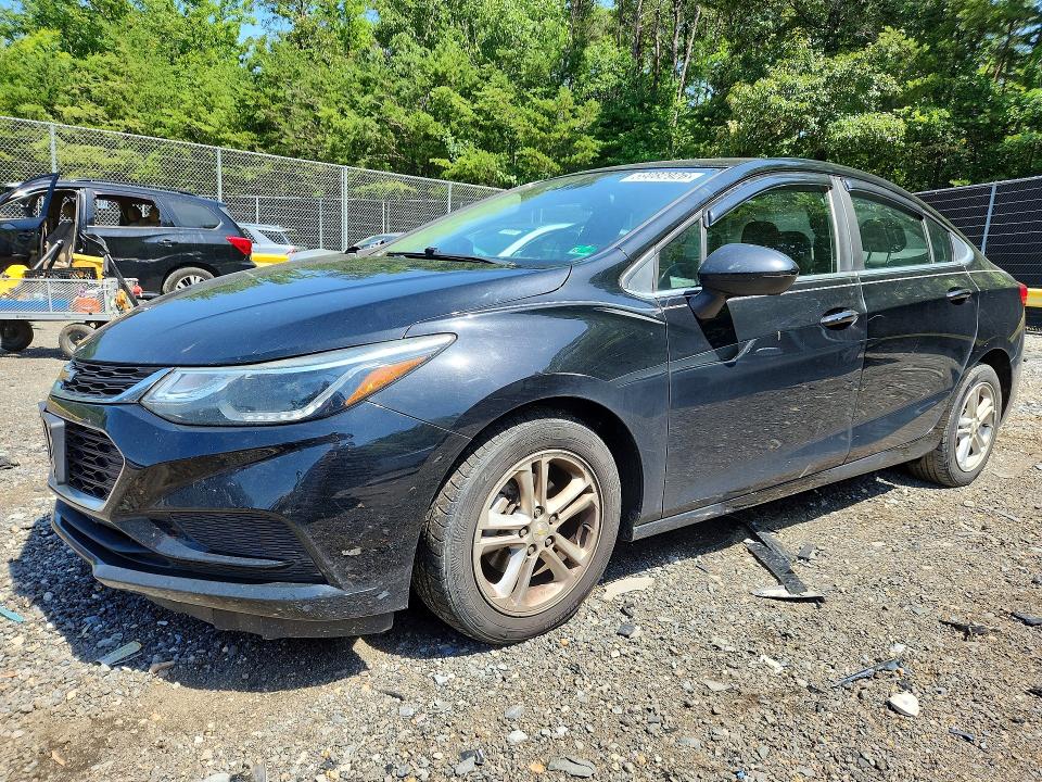 59082926 :رقم المزاد ، 1G1BE5SM6J7115498 vin ، 2018 Chevrolet Cruze مزاد بيع