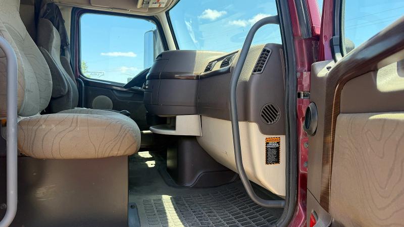 58635696 :رقم المزاد ، 4V4NC9EH4EN161613 vin ، 2014 Volvo Vn مزاد بيع