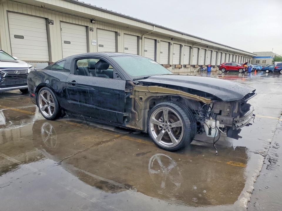 Продажа на аукционе авто 2014 Ford Mustang, vin: 1ZVBP8AM4E5247551, номер лота: 57018406
