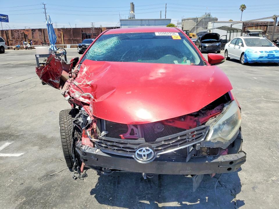 55962256 :رقم المزاد ، 5YFBURHE5EP133304 vin ، 2014 Toyota Corolla مزاد بيع
