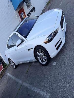 2018 Jaguar Xe მანქანა იყიდება აუქციონზე, vin: SAJAJ4FX4JCP25812, აუქციონის ნომერი: 55584356