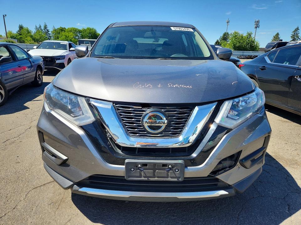 Продаж на аукціоні авто 2018 Nissan Rogue, vin: KNMAT2MTXJP619239, номер лоту: 57965496