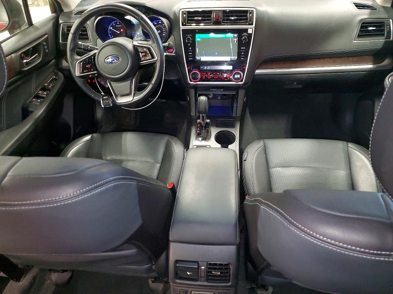 55221296 :رقم المزاد ، 4S4BSANC0J3321477 vin ، 2018 Subaru Outback مزاد بيع