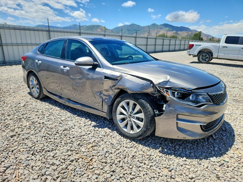 2016 Kia Optima მანქანა იყიდება აუქციონზე, vin: 5XXGU4L38GG091219, აუქციონის ნომერი: 56457136