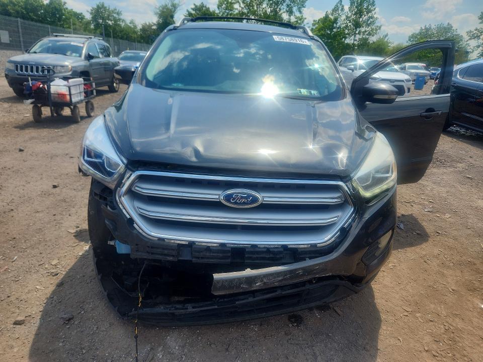 Продажа на аукционе авто 2017 Ford Escape, vin: 1FMCU0JD4HUB19219, номер лота: 58758916
