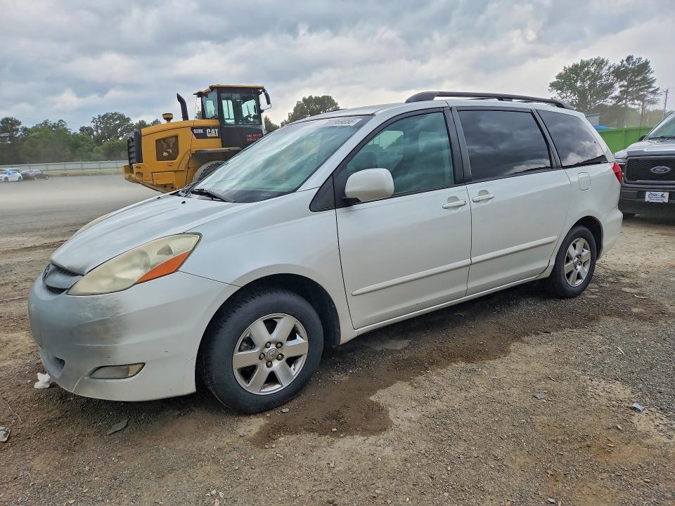 57969056 :رقم المزاد ، 5TDZK22C38S112966 vin ، 2008 Toyota Sienna مزاد بيع
