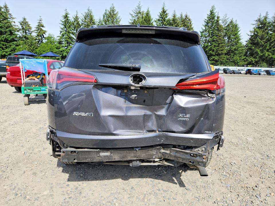 55748246 :رقم المزاد ، 2T3RFREV2HW684166 vin ، 2017 Toyota Rav4 مزاد بيع