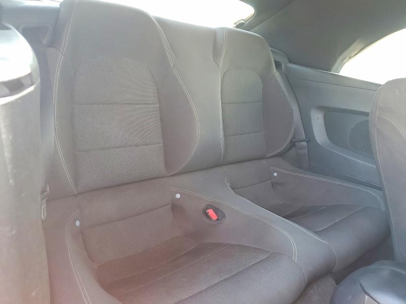 58532136 :رقم المزاد ، 1FATP8EM6F5401010 vin ، 2015 Ford Mustang مزاد بيع