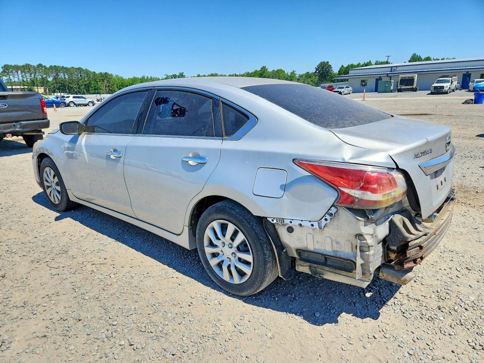 53724656 :رقم المزاد ، 1N4AL3AP5FC206601 vin ، 2015 Nissan Altima مزاد بيع