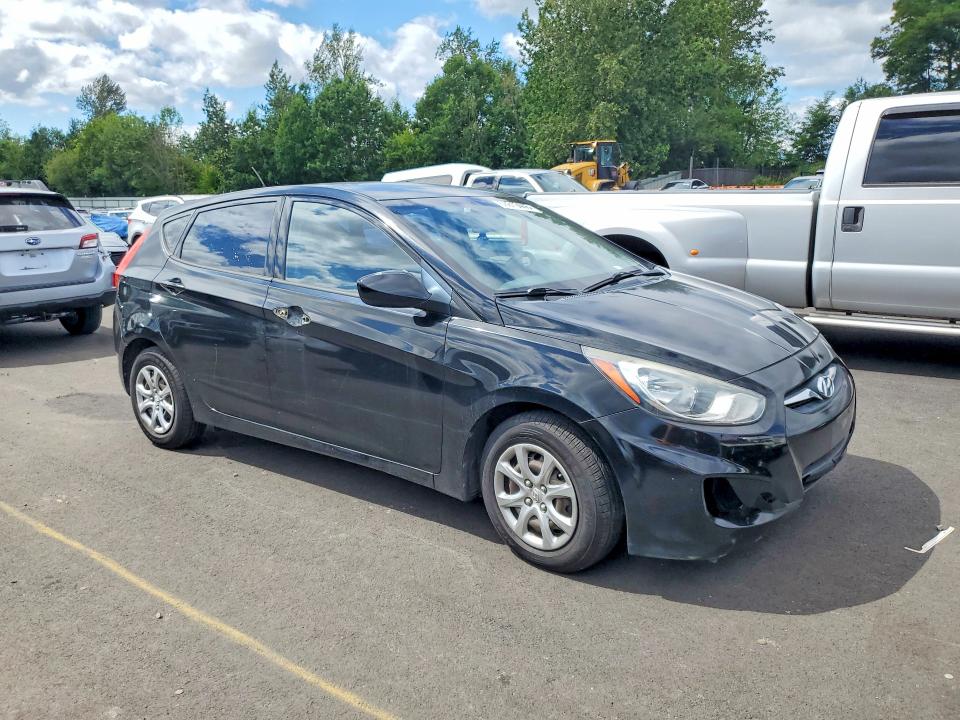 2013 Hyundai Accent მანქანა იყიდება აუქციონზე, vin: KMHCT5AE3DU086474, აუქციონის ნომერი: 56613446