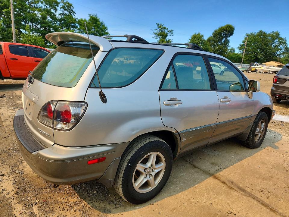 56917056 :رقم المزاد ، JTJHF10U310232164 vin ، 2001 Lexus Rx مزاد بيع