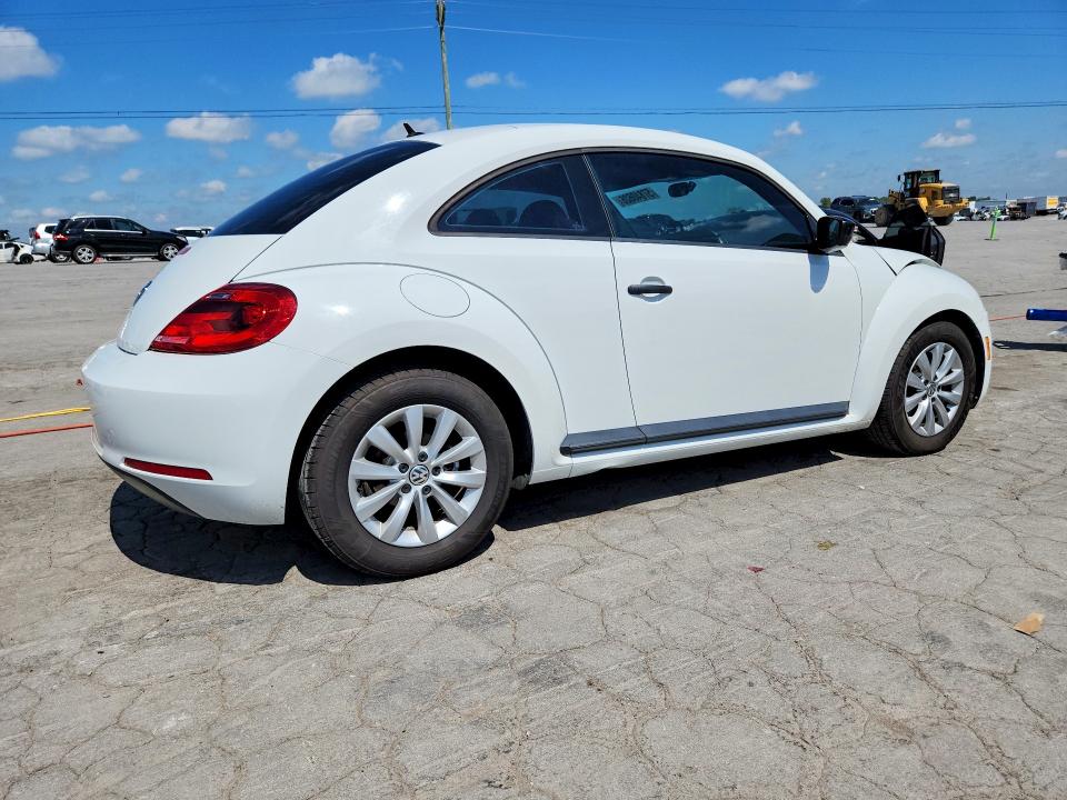 Продажа на аукционе авто 2015 Volkswagen Beetle, vin: 3VWF17AT1FM651567, номер лота: 57840626