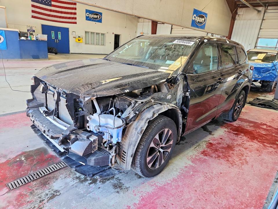 2022 Toyota Highlander მანქანა იყიდება აუქციონზე, vin: 5TDGZRBH2NS573935, აუქციონის ნომერი: 55896006
