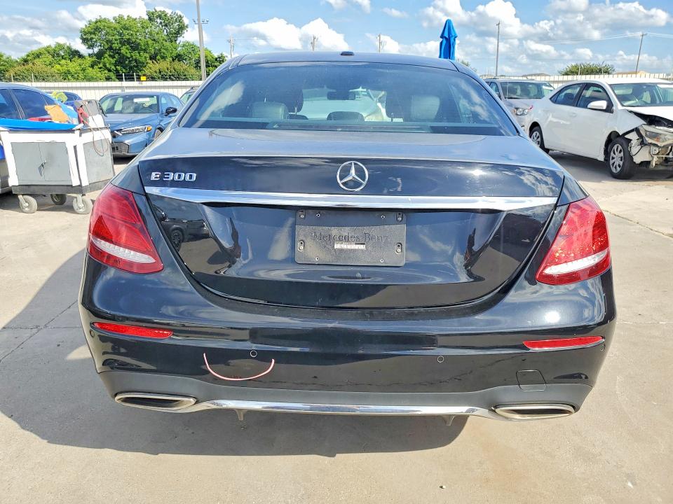 2017 Mercedes-benz E მანქანა იყიდება აუქციონზე, vin: WDDZF4JB9HA261362, აუქციონის ნომერი: 56766526