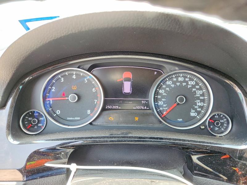 Продажа на аукционе авто 2011 Volkswagen Touareg, vin: WVGFF9BP3BD001237, номер лота: 58326196