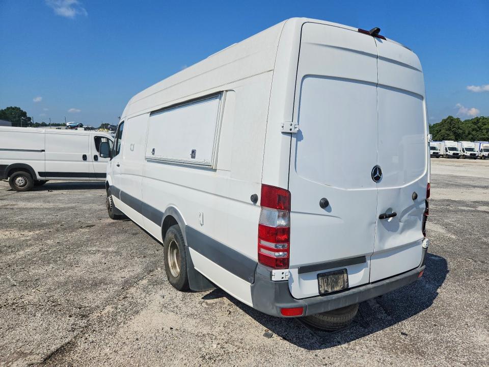 56601386 :رقم المزاد ، WD3PF1CD0HP560454 vin ، 2017 Mercedes Benz Sprinter مزاد بيع
