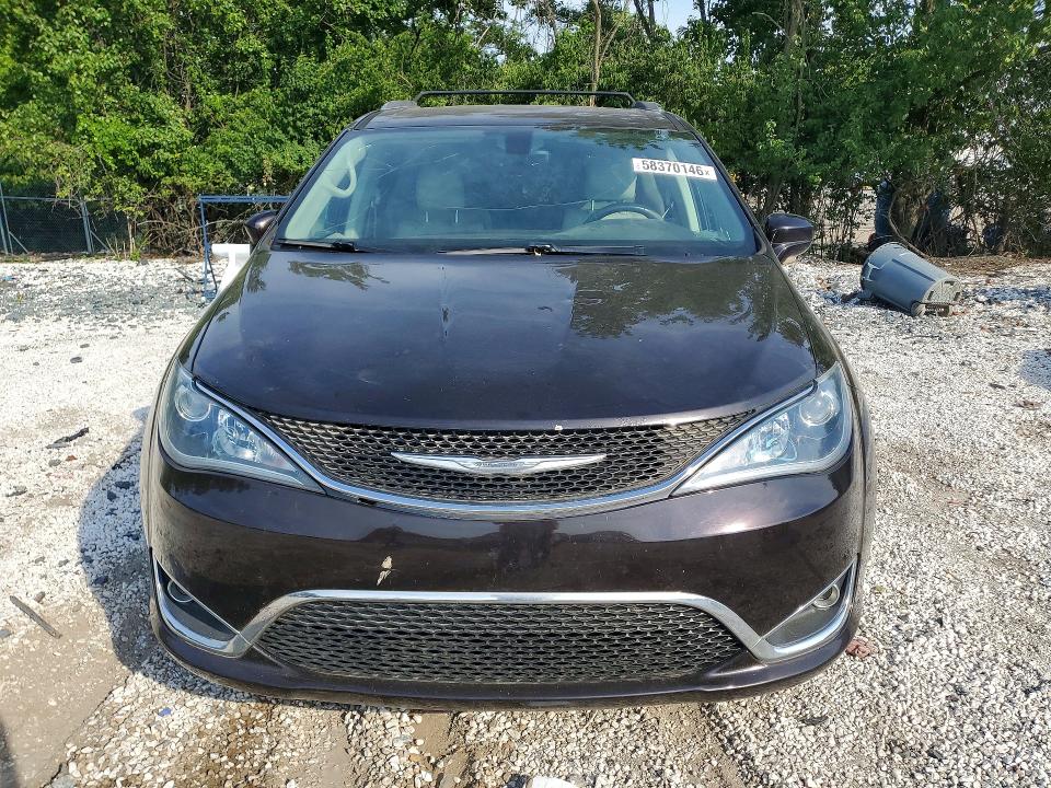 58370146 :رقم المزاد ، 2C4RC1EG6HR689201 vin ، 2017 Chrysler Pacifica مزاد بيع