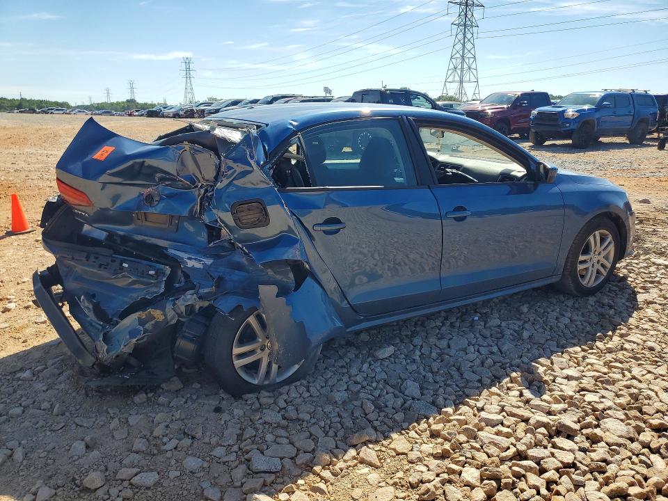 2018 Volkswagen Jetta მანქანა იყიდება აუქციონზე, vin: 3VW2B7AJ9JM210773, აუქციონის ნომერი: 58214096