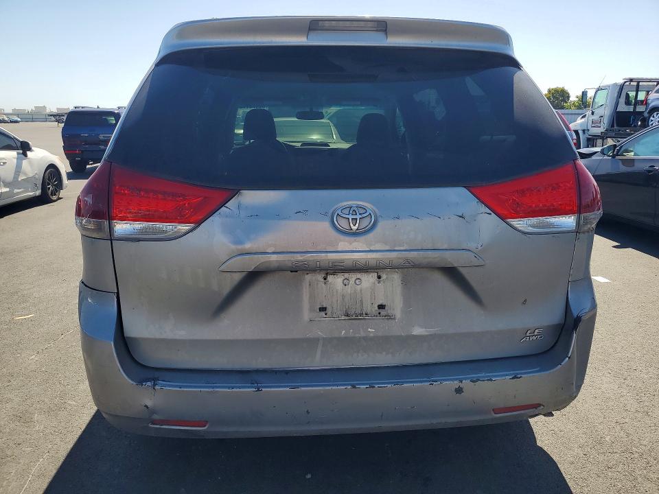 Продаж на аукціоні авто 2014 Toyota Sienna, vin: 5TDJK3DCXES077807, номер лоту: 59373116