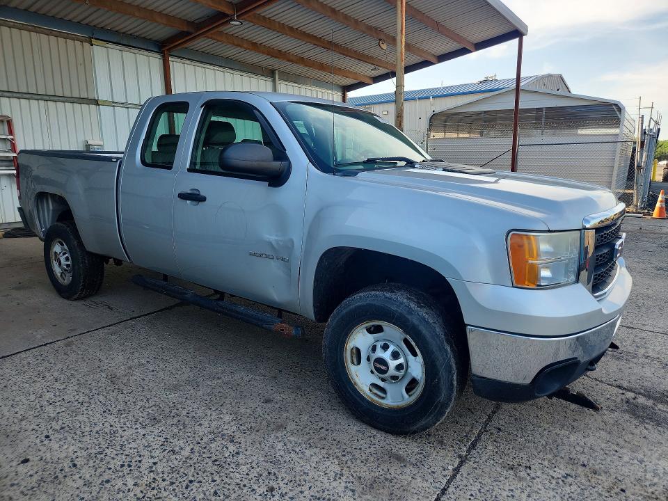 56506776 :رقم المزاد ، 1GT22ZCG6DZ305066 vin ، 2013 Gmc Sierra مزاد بيع