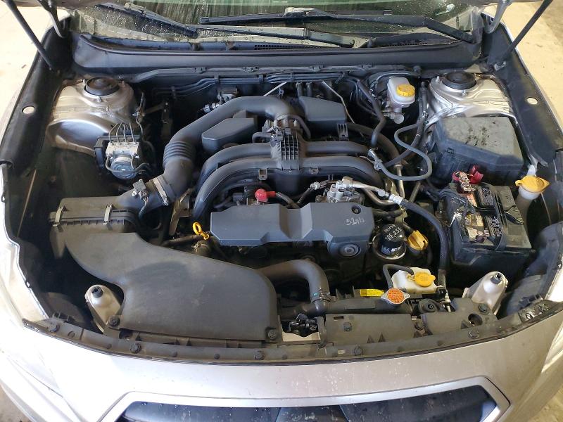 55688526 :رقم المزاد ، 4S3BNAA69F3061146 vin ، 2015 Subaru Legacy مزاد بيع
