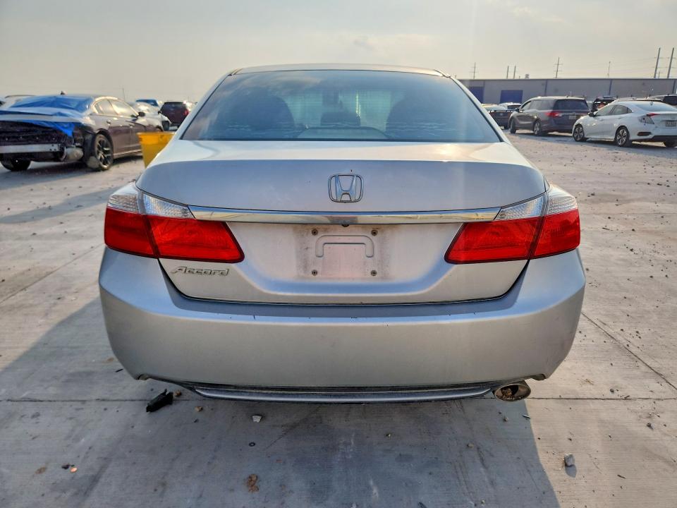57884976 :رقم المزاد ، 1HGCR2F33DA015710 vin ، 2013 Honda Accord مزاد بيع