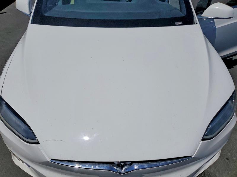 2016 Tesla Model X მანქანა იყიდება აუქციონზე, vin: 5YJXCAE23GF003279, აუქციონის ნომერი: 55218596