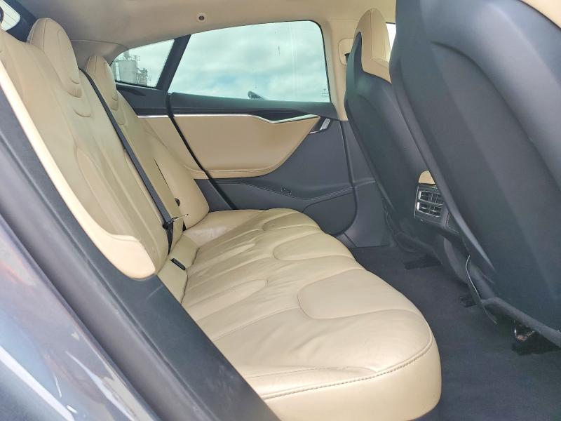 57447946 :رقم المزاد ، 5YJSA1CN6DFP27377 vin ، 2013 Tesla Model S مزاد بيع