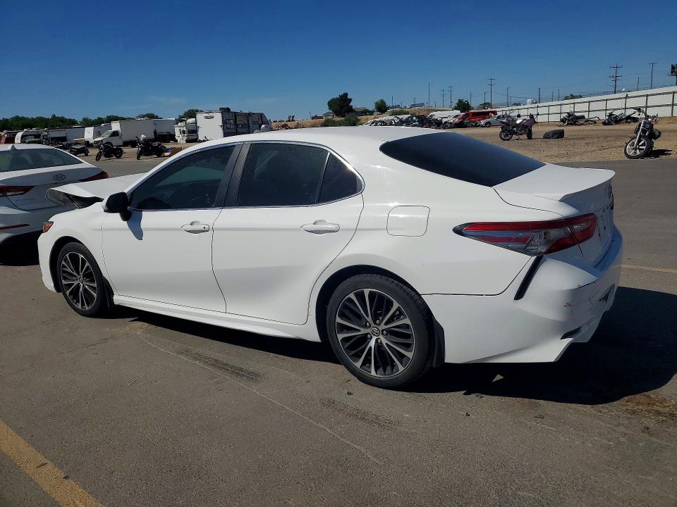 Продаж на аукціоні авто 2018 Toyota Camry, vin: 4T1B11HK0JU115527, номер лоту: 56147746