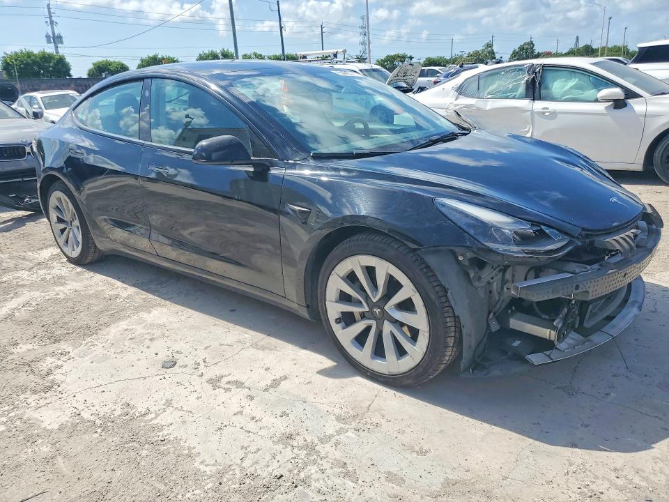2022 Tesla Model 3 მანქანა იყიდება აუქციონზე, vin: 5YJ3E1EA3NF371717, აუქციონის ნომერი: 57217456