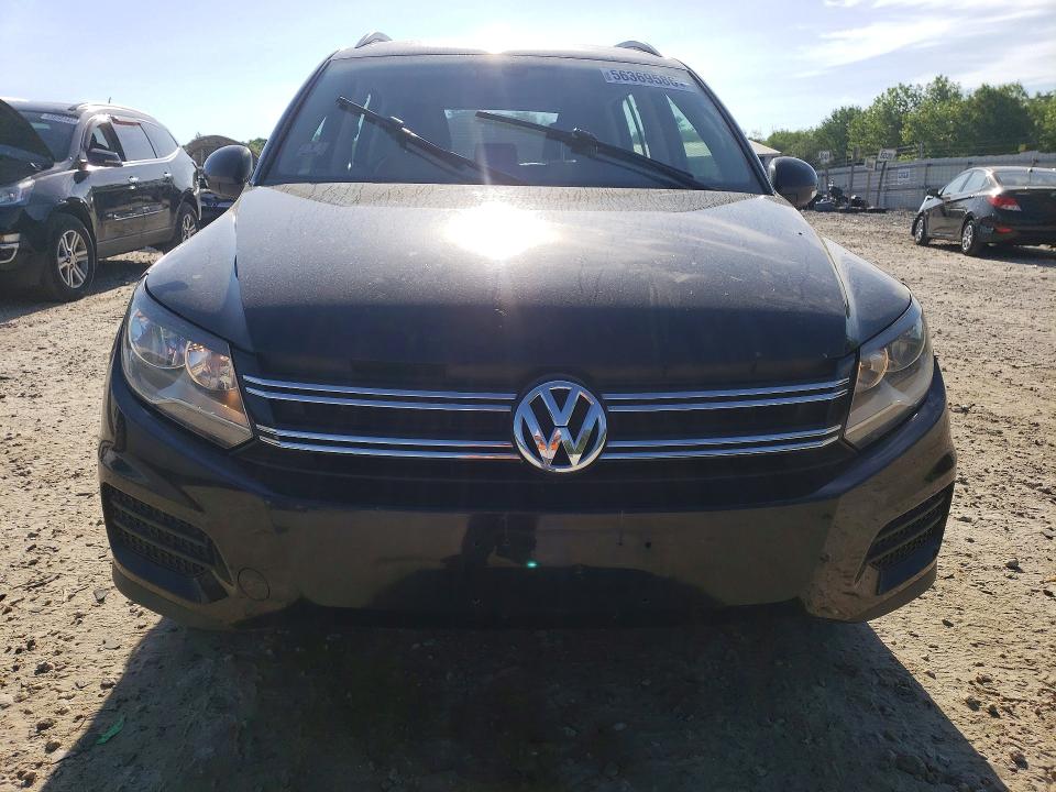 2016 Volkswagen Tiguan მანქანა იყიდება აუქციონზე, vin: WVGBV7AX1GW594647, აუქციონის ნომერი: 56369586