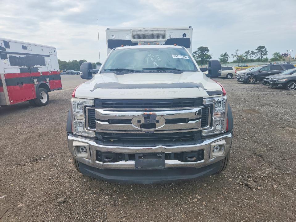 56371226 :رقم المزاد ، 1FD0X5HT9HED73071 vin ، 2017 Ford F550 مزاد بيع