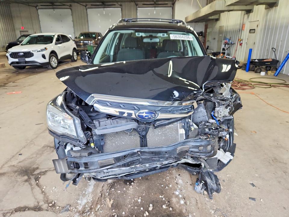 56304206 :رقم المزاد ، JF2SJAGC3HH420281 vin ، 2017 Subaru Forester مزاد بيع